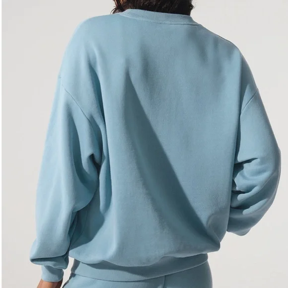 NWT ALO YOGA Accolade Crewneck Pullover Celestial Blue S and M - Picture 2 of 8